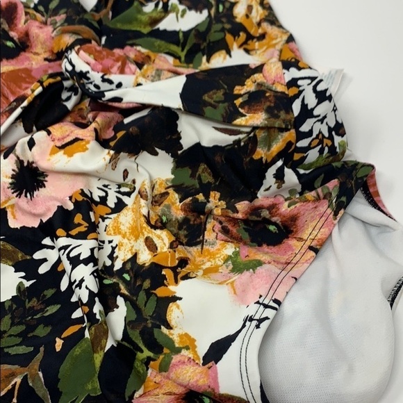 Kona Sol Floral Halter one piece swimsuit Small - Picture 7 of 8